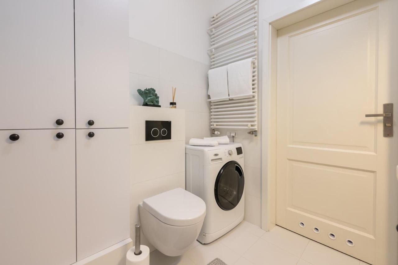 Ochota De Luxe Apartment Varşovia Exterior foto