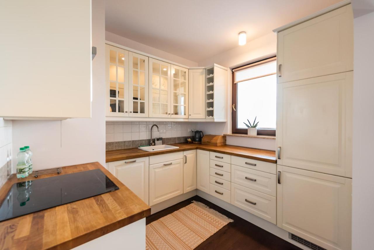 Ochota De Luxe Apartment Varşovia Exterior foto