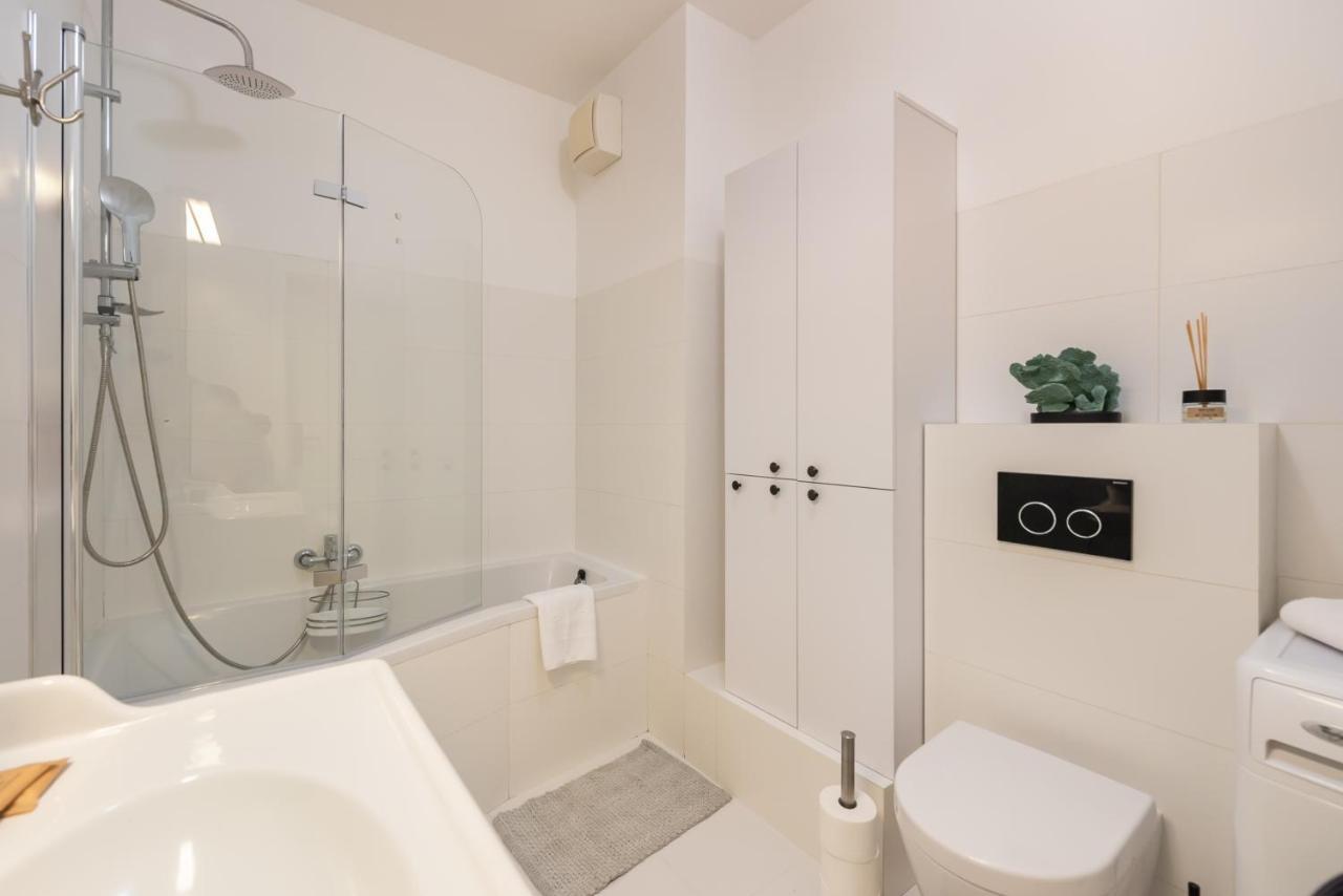 Ochota De Luxe Apartment Varşovia Exterior foto